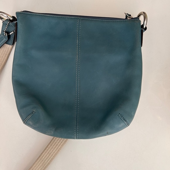 Vintage Coach Turquoise Leather Over the Shoulder Purse - Picture 7 of 11
